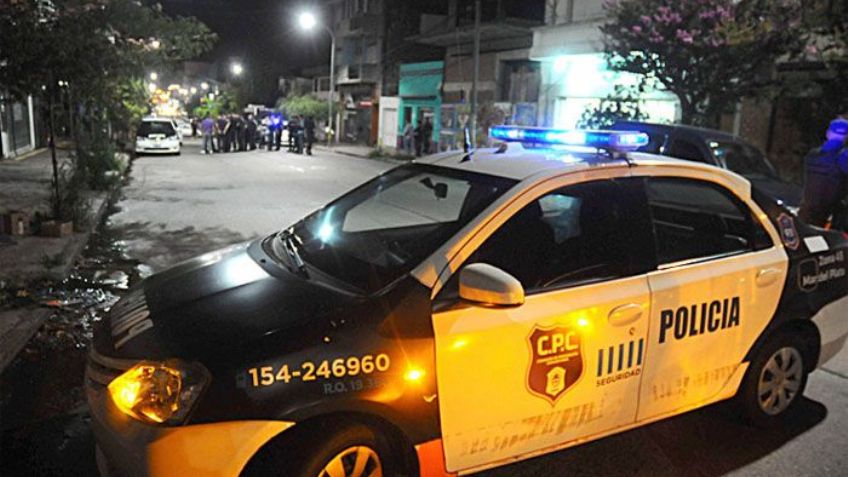 Salió de prisión, asaltó a un taxista, chocó y fue detenido